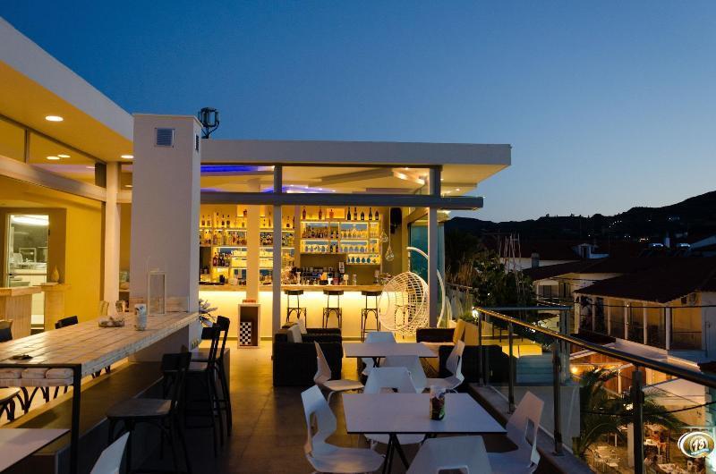 Art Boutique Suites Pefkochori Ngoại thất bức ảnh