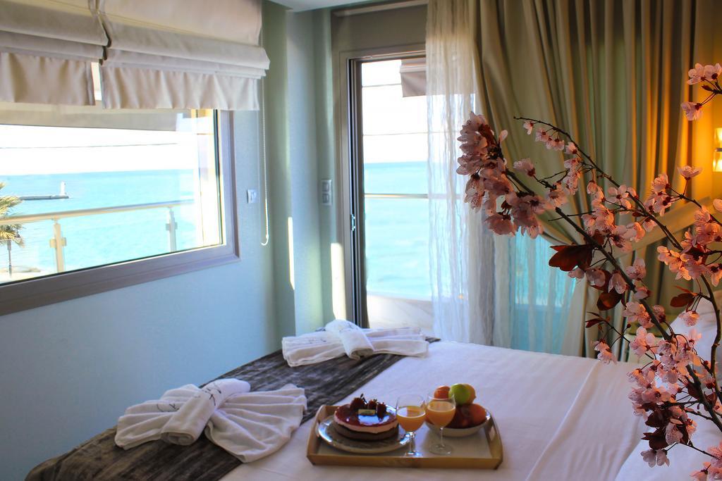 Art Boutique Suites Pefkochori Ngoại thất bức ảnh
