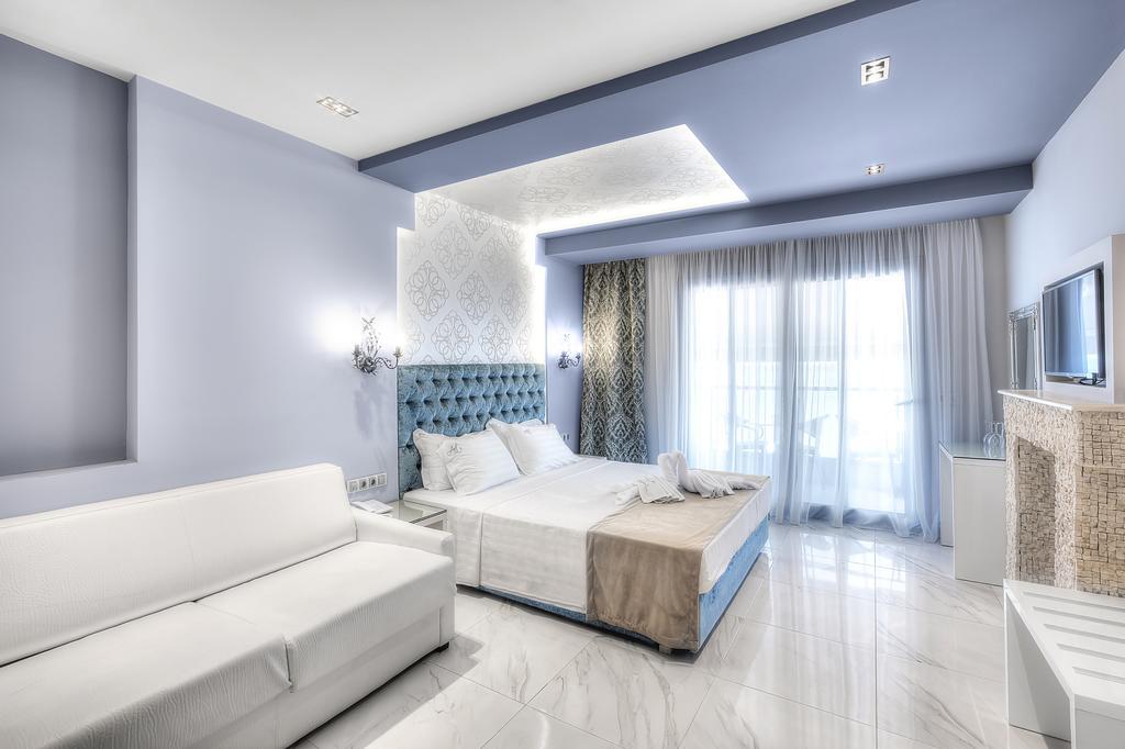 Art Boutique Suites Pefkochori Ngoại thất bức ảnh
