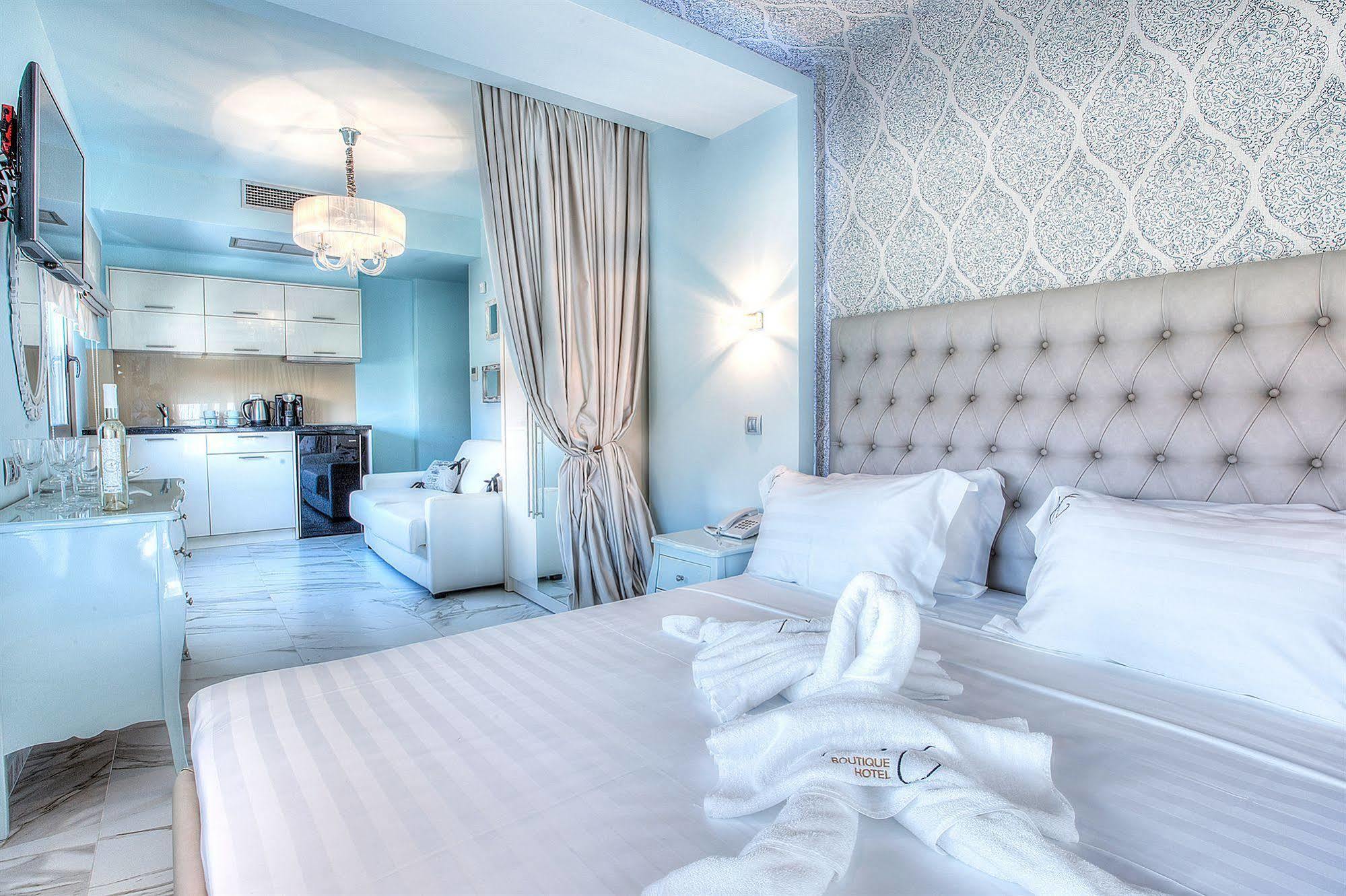 Art Boutique Suites Pefkochori Ngoại thất bức ảnh